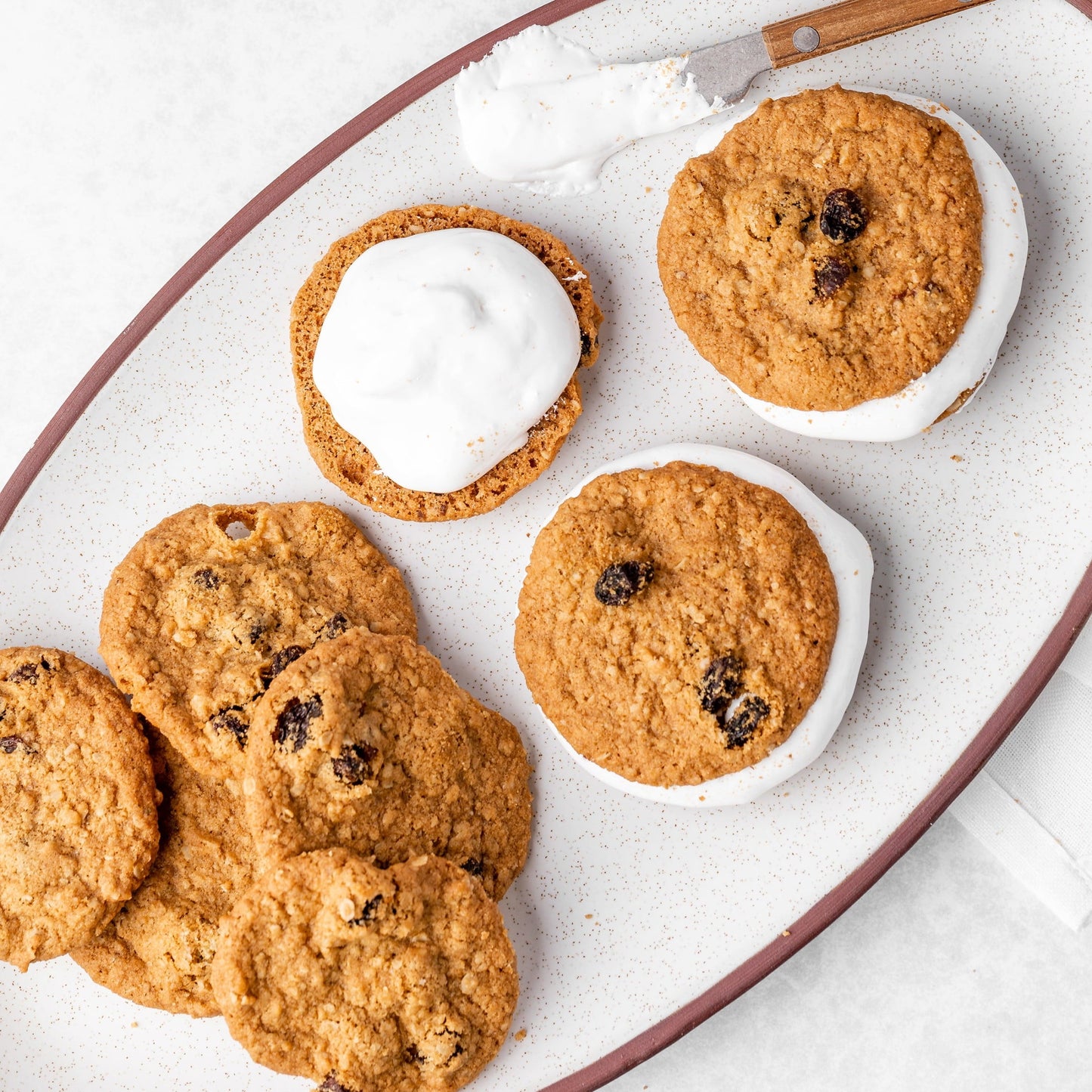 Tate's Bake Shop Oatmeal Raisin Cookies, 7 oz
